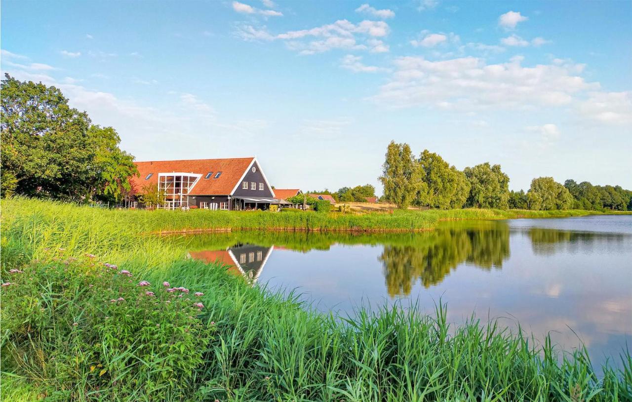 2 Bedroom Awesome Home In Heinkenszand Екстер'єр фото